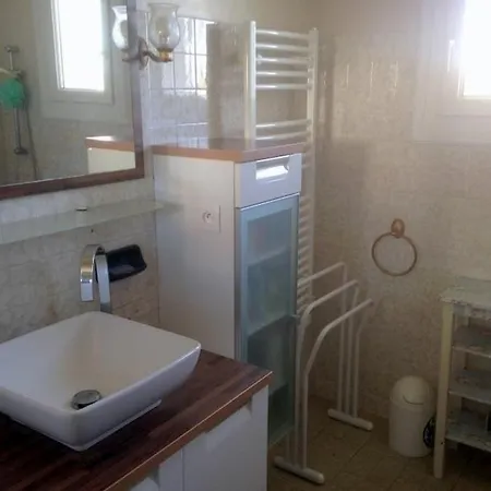 Prázdninový dům House Pierre Loti Jardin Privatif Dans Quartier Residentiel